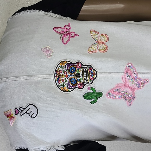 Vest Size Small/Medium White Distressed Denim Embellished Pink Butterflies  Cute - Picture 5 of 7